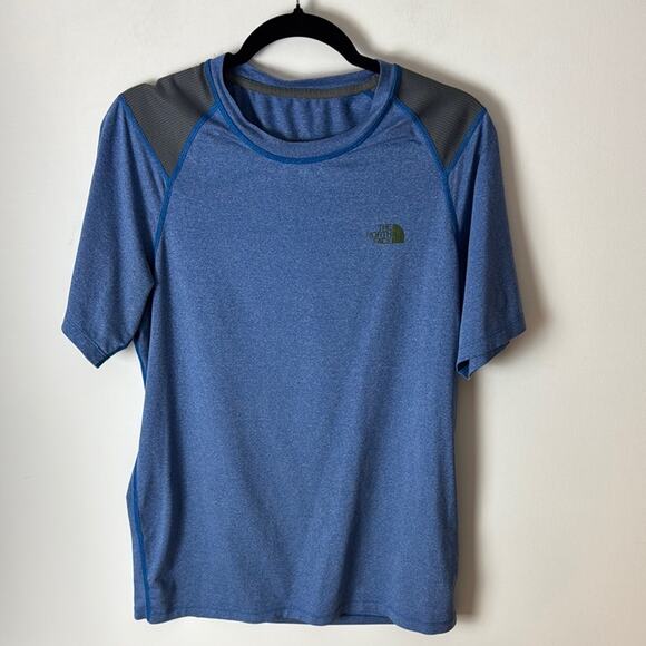 The North Face T-Shirt - Men’s Medium - Picture 1 of 5